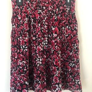 White House black market floral skirt with stretchy waistband